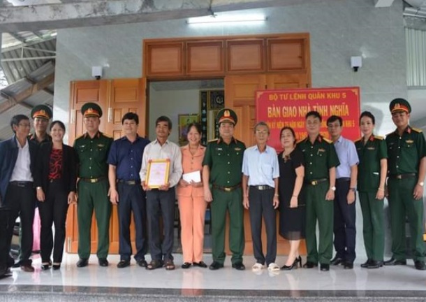 Quân khu 5 bàn giao Nhà tình nghĩa tại xã Phổ Thuận